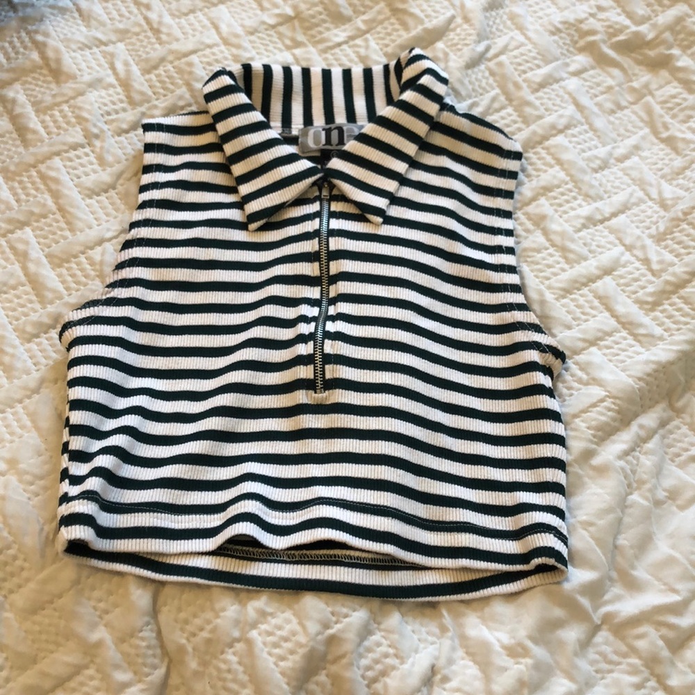 Cropped 3/4 zip Tank